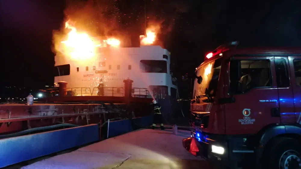 Limanda yangın, 1 kişi hastanede…