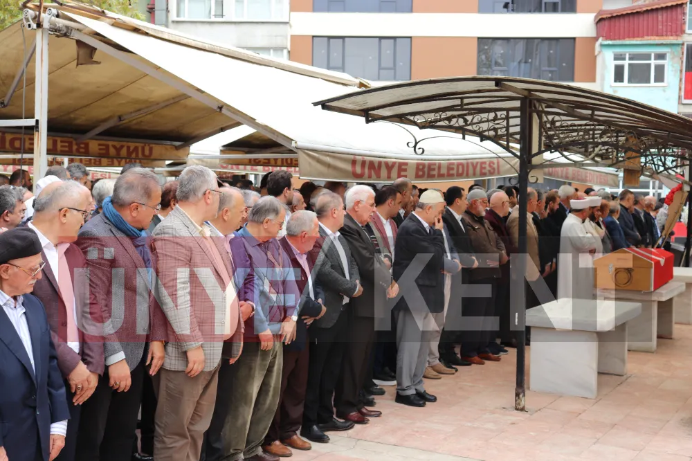 Ordu Eski Vekili Cemal Uysal son yolculuğuna uğurlandı