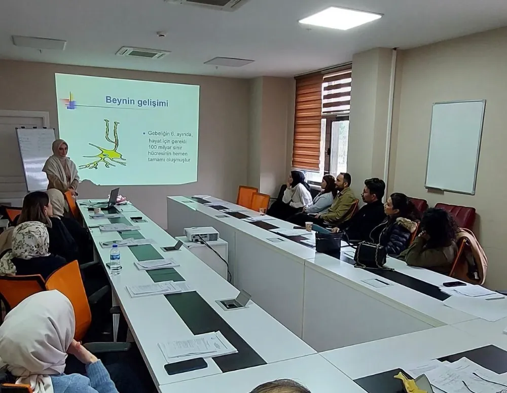 Sağlıklı nesilleri yetiştirmek için sağlıkçılara eğitim… 