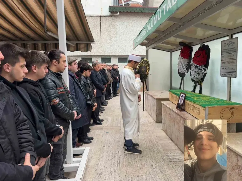 Yolun karşısına geçmek isteyen genç hayatını kaybetti  