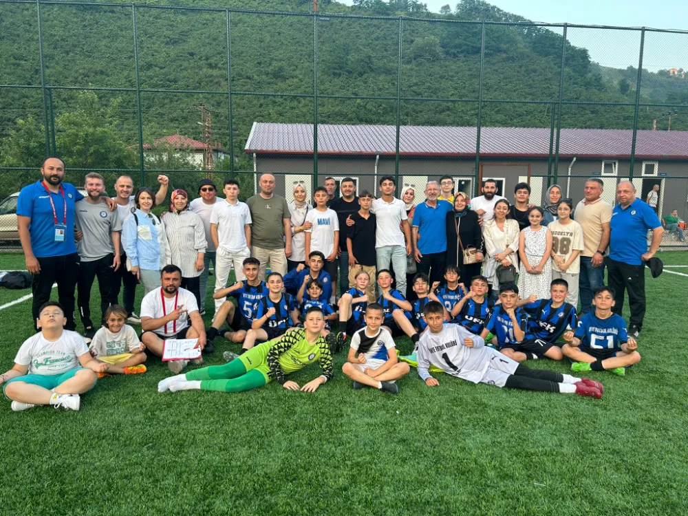 ÜFK U13 Liginde finalde!