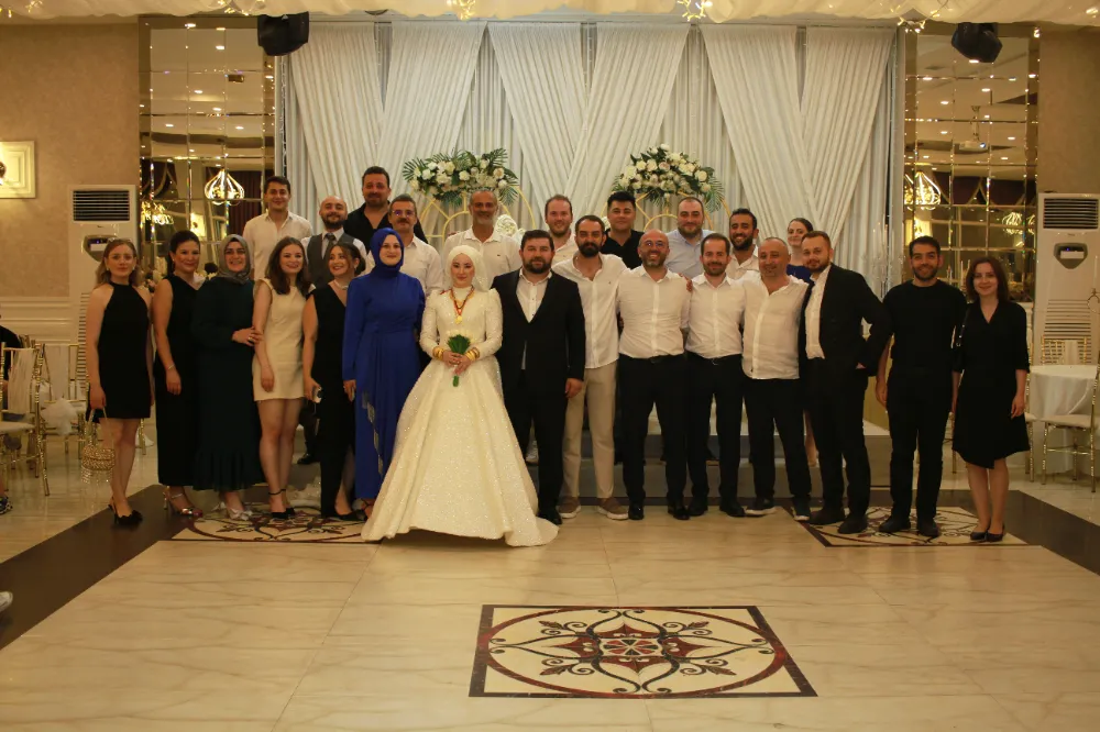 Elif ve Yunus Emre’den evlenerek hayatlarını birleştirdi