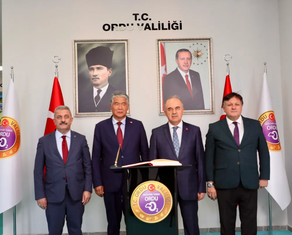 TÜRKSOY Genel Sekreteri Raev