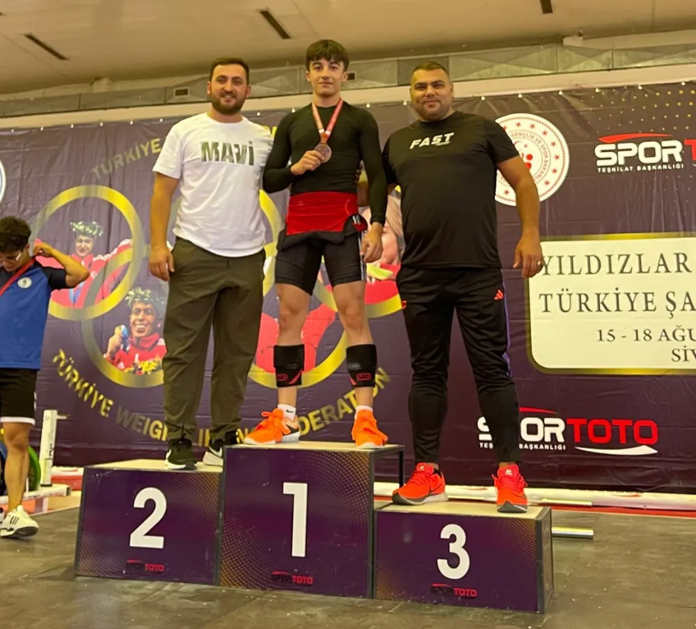 Halterde Türkiye 3. Ordulu Yaser Yılmaz 