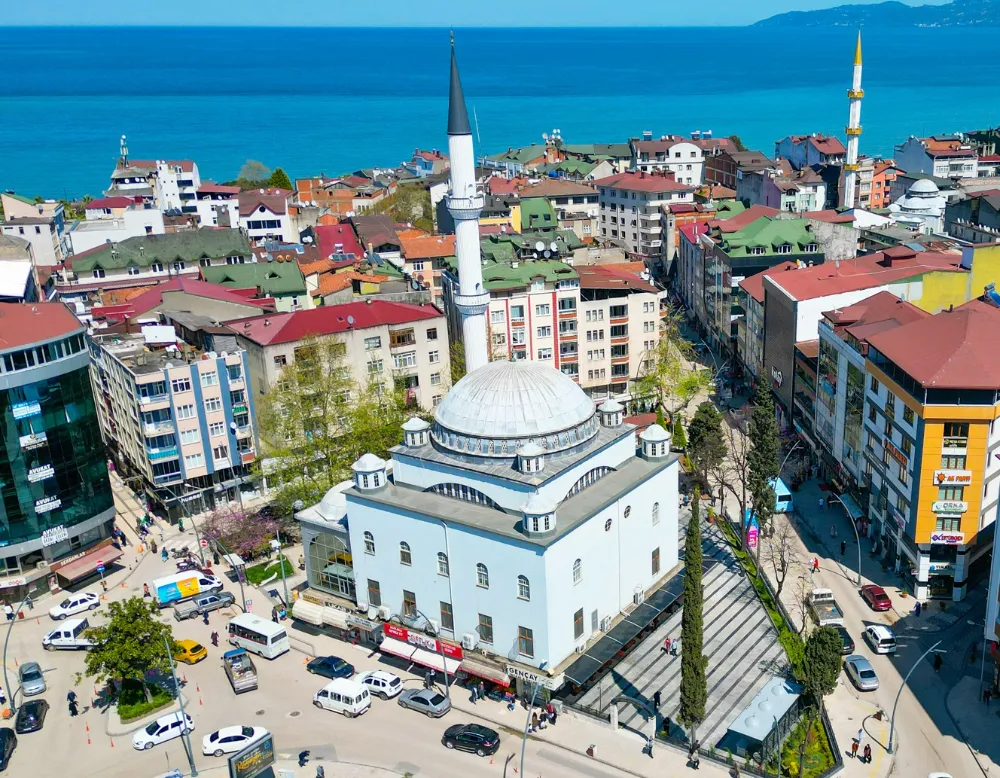Fatsa Orta Büyük Cami ve çevresi yenilendi 