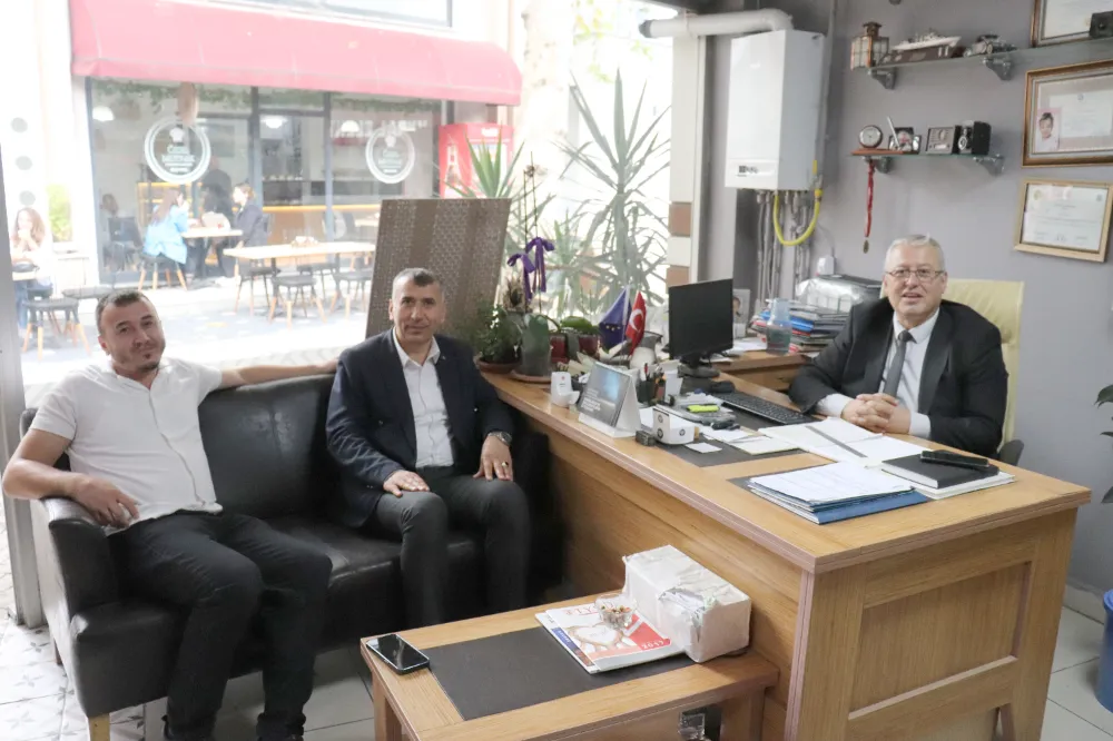 Ünye Madeni Eşya ve Sanatkârlar Odası Başkan adayı Muharrem Üstün’den Ünye Kent’e ziyaret
