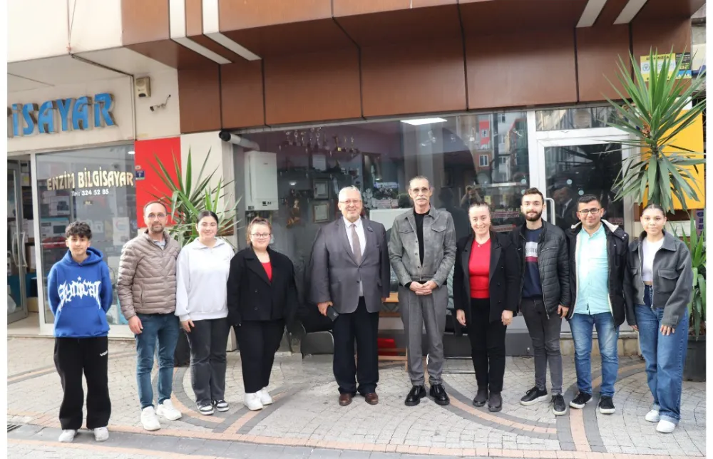 Erdal Beşikçioğlu, Ünye Kent Gazetesi’ni tebrik etti…