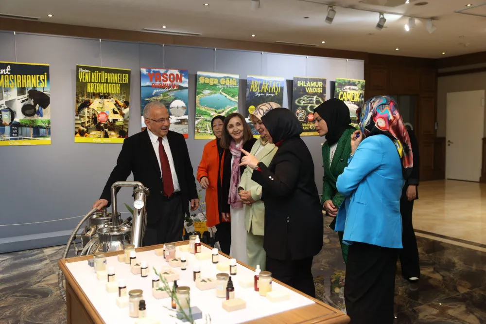 Güler, AK Parti Kadın Kolları heyetini ağırladı	