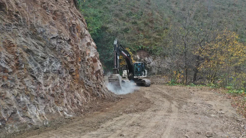 Gürgentepe’de iki keskin viraj ortadan kaldırıldı 