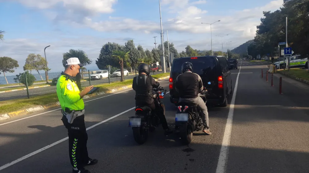 453 sürücüye aşırı hız cezası!