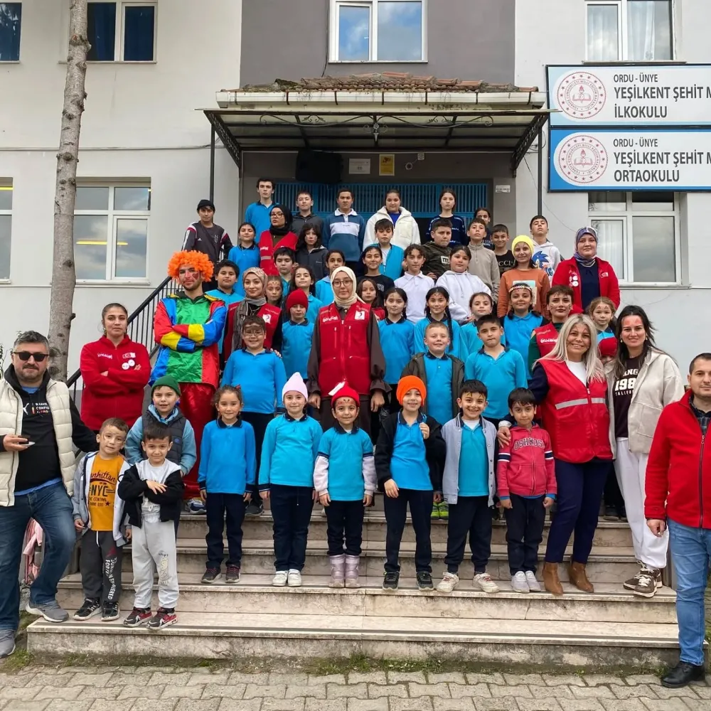 Genç Kızılay, Yeşilkent’te çocuklara unutulmaz bir gün yaşattı