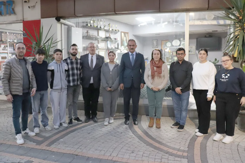 Ordu Milletvekili Özer’den Ünye Kent Gazetesi’ne tebrik