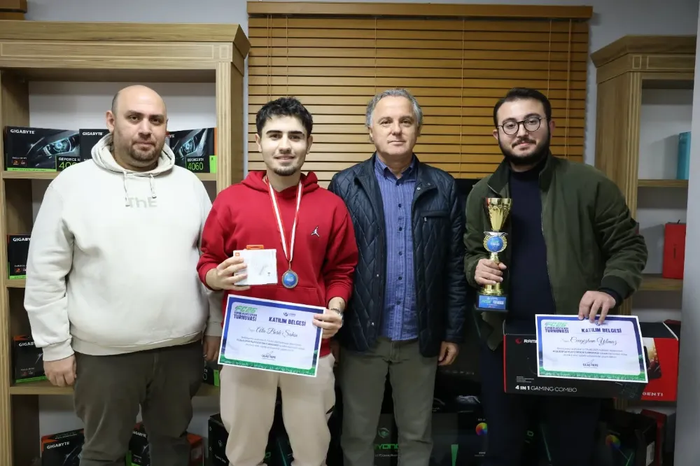 Altınordu’da 38 oyuncu dijital arenada kıyasıya yarıştı