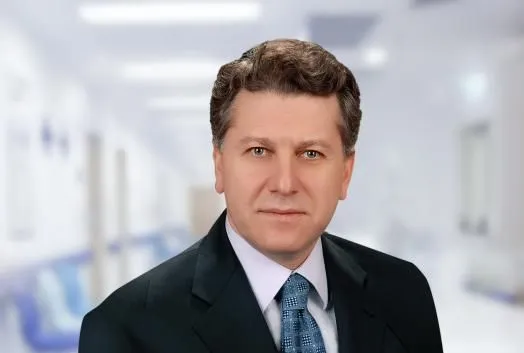 Ordulu Beyin Cerrahı Türe, Akademi Şeref Üyeliği’yle onurlandırıldı
