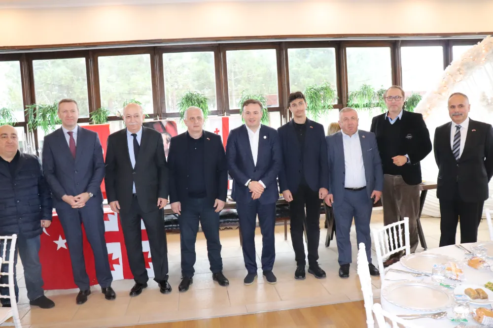 Gürcistan heyetine çifte vatandaşlık talebi!