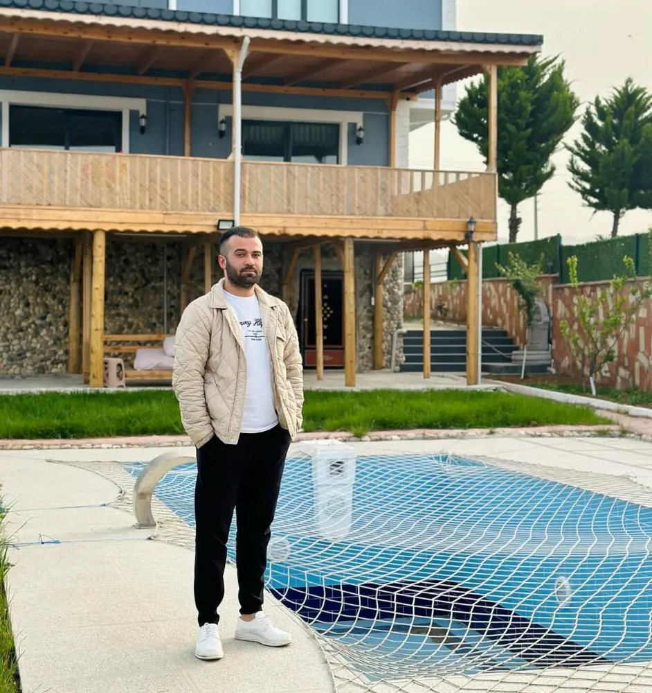Şakalaşırken kazayla arkadaşını vurdu!
