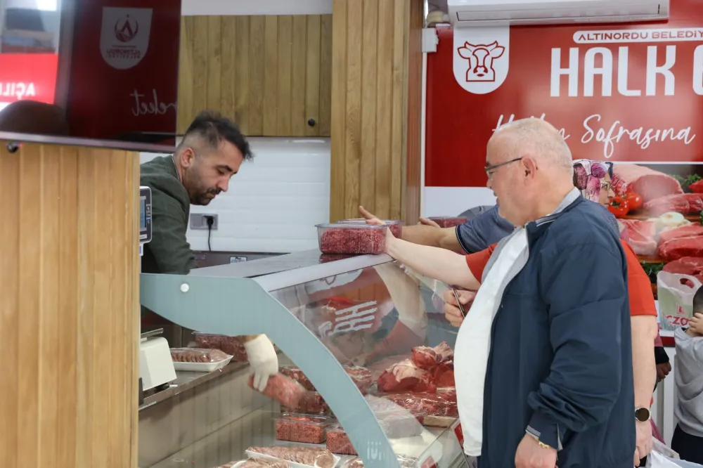 Altınordu Halk Et’te ilk gün 1 tona yakın et satıldı