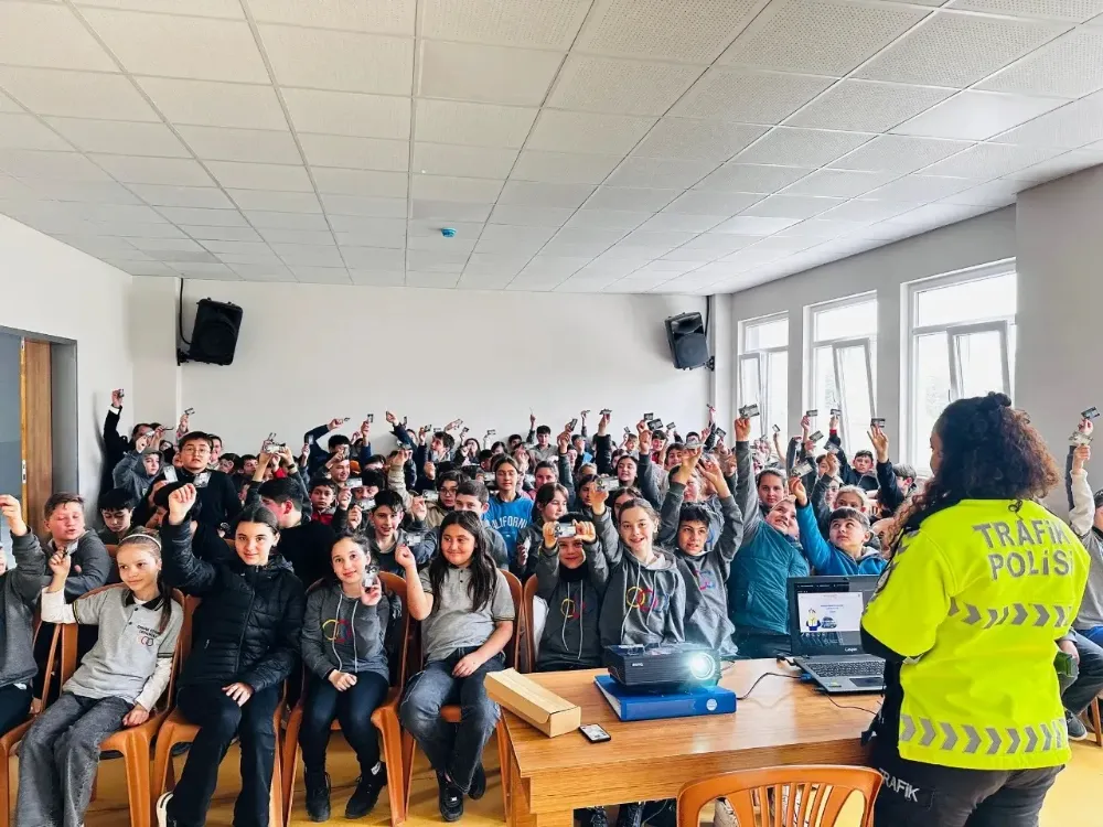 Öğrencilere trafik güvenliği semineri