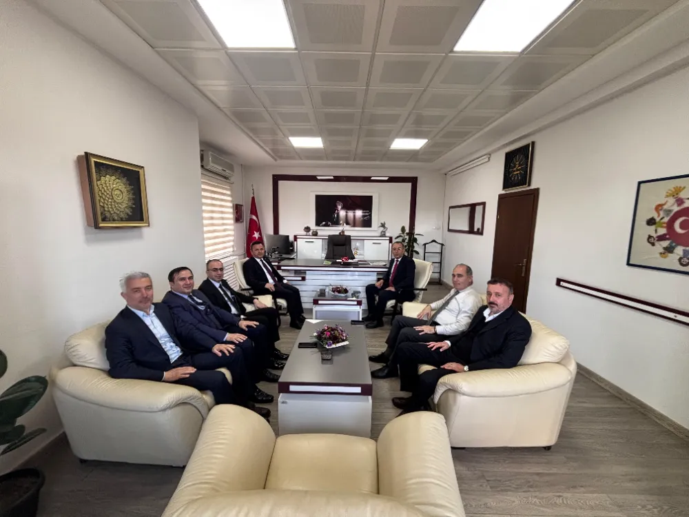Özgür Tokgöz’den, Ünye Milli Eğitim’e anlamlı ziyaret… 