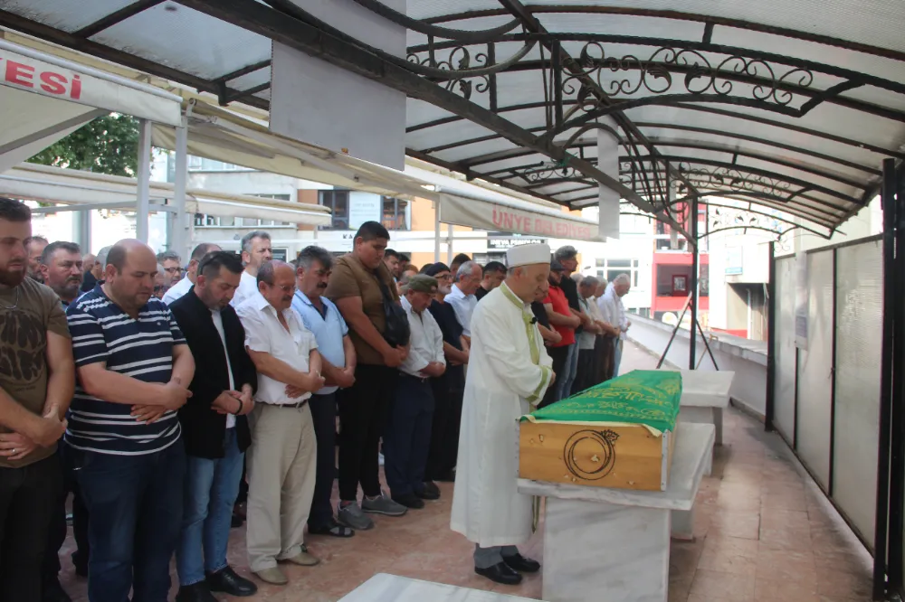 Mehmet Özel son yolculuğuna uğurlandı