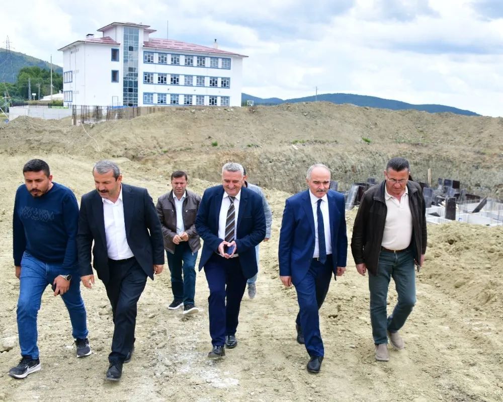 Akkuş’ta eğitim yatırımları yerinde incelendi