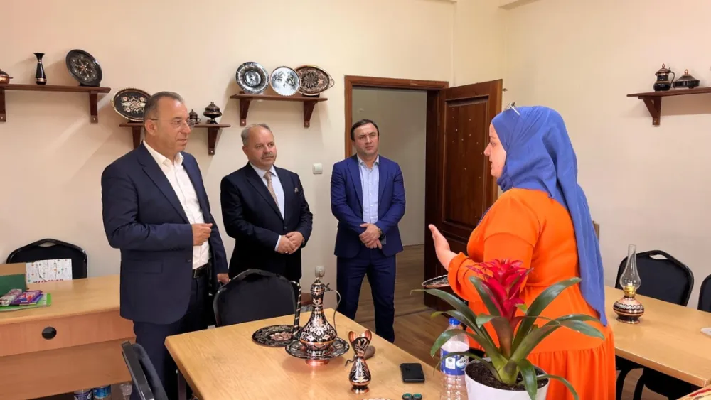 Müdür Alan, Ünye Halk Eğitim Kurslarını ziyaret etti  