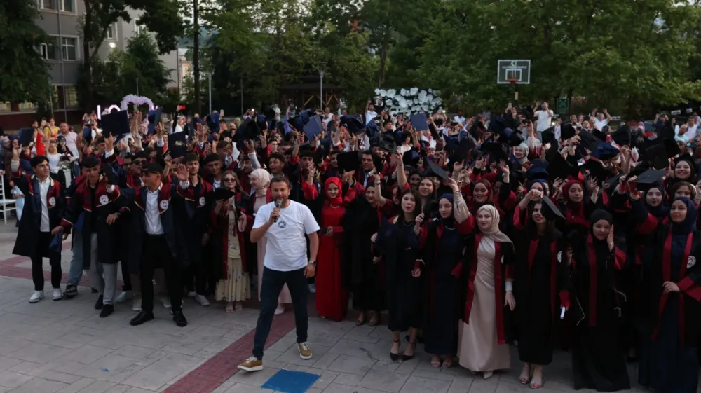 Ünye Anadolu İHL 42. mezunlarını verdi 