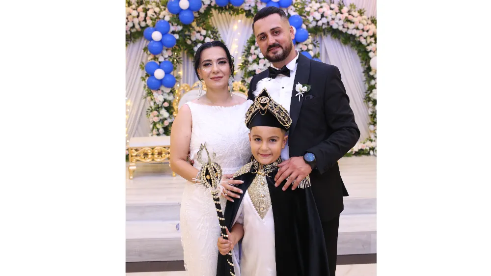 Miraç Aras, sünnet olmanın heyecanını yaşadı