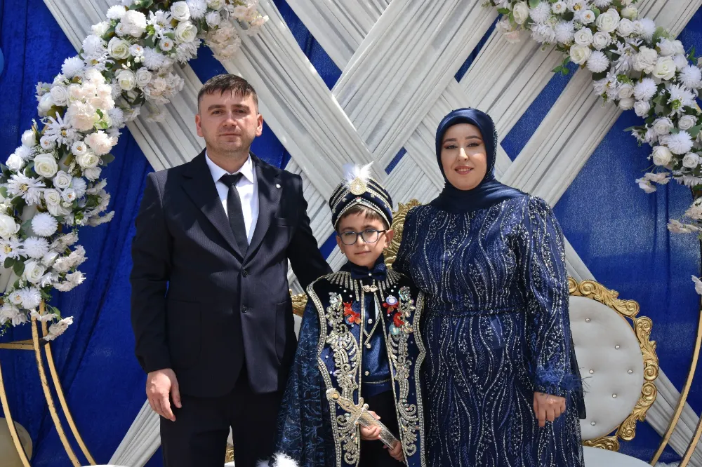 Miraç Efe Bayrak sünnet olmanın heyecanını yaşadı