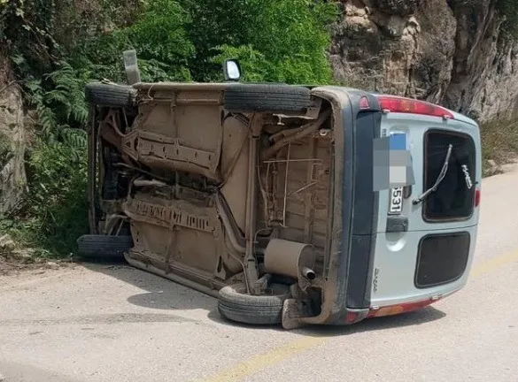 Aybastı’da araç kontrolden çıkarak kaza yaptı