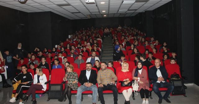 “Genç yazarlar ile edebiyat söyleşisi”