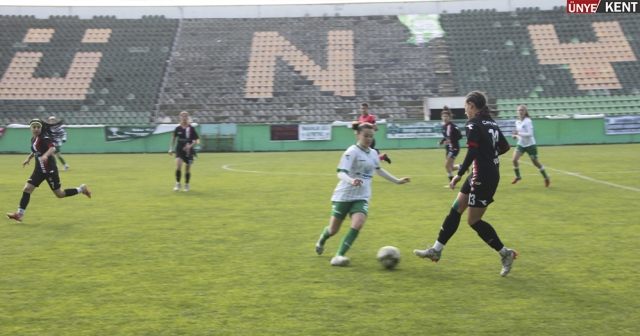 Kadın Futbol Takımı devreyi zararsız kapattı!