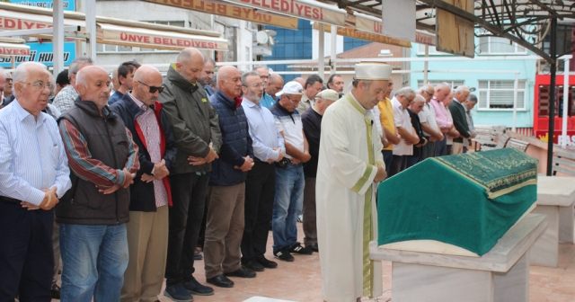 Metin Dönmez vefat etti