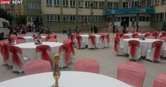 Okul salonlarında düğün yasak!