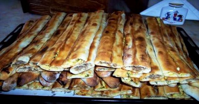 Yaşar KARADUMAN / Ünye’nin meşhur Pidesi Pide-Pita Petta-Nitta-Pizza-Pitta